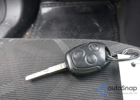 2013 Ford Fiesta Se z USA, uszkodzony, nr VIN 3FADP4BJ9DM219025